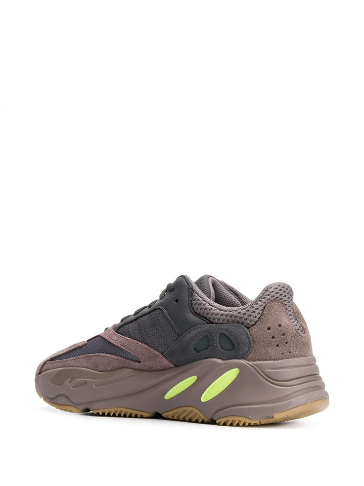 Yeezy Boost 700 Mauve Sneakers