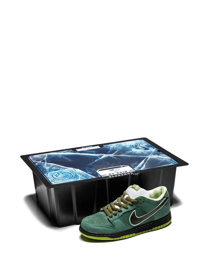 X Concepts Sb Dunk Low Pro Og Qs Special Green Lobster Sneakers