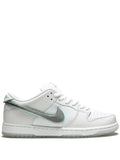 X Diamond Supply Co. Sb Dunk Low Pro Og Qs White Sneakers