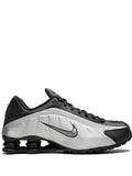 Shox R4 Sneakers