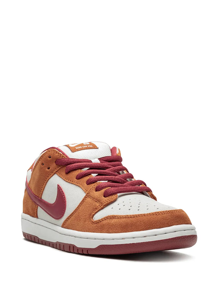 Sb Dunk Low Pro Dark Russet Sneakers