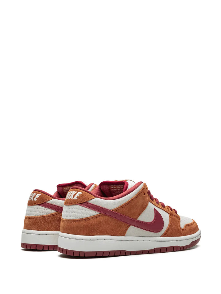 Sb Dunk Low Pro Dark Russet Sneakers