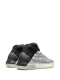 Yeezy Quantum Sneakers