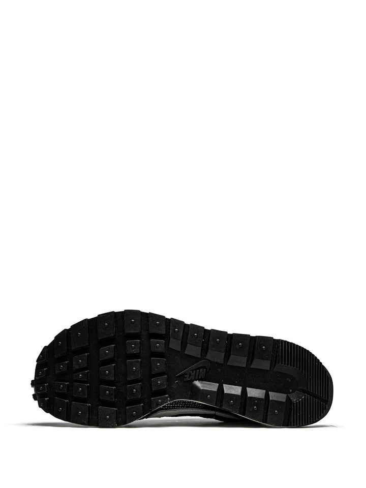 X Sacai Vaporwaffle Black White Sneakers