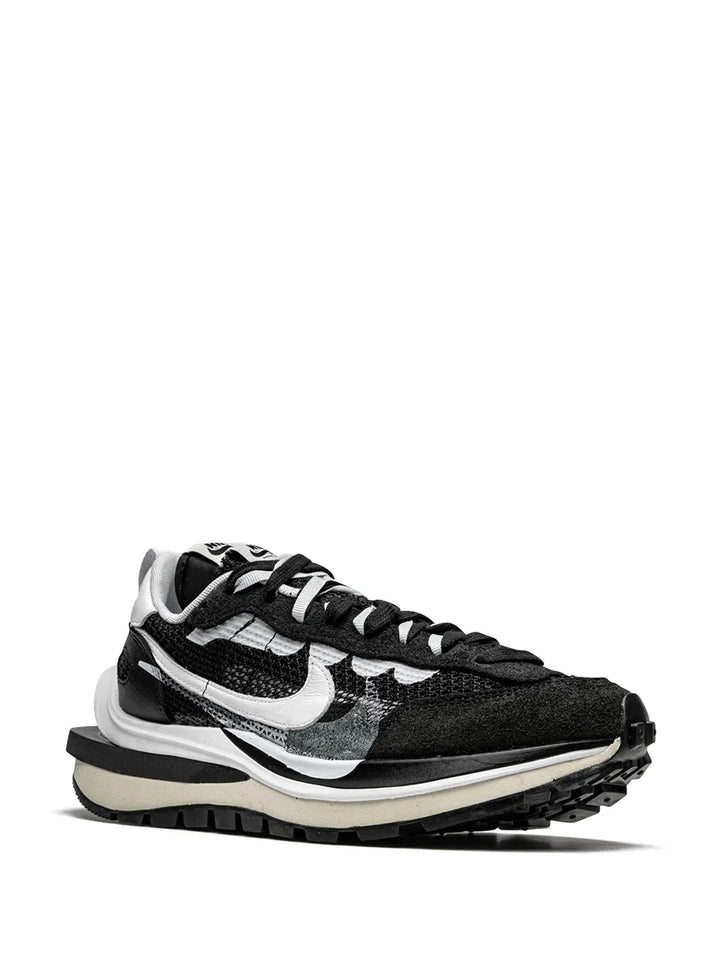 X Sacai Vaporwaffle Black White Sneakers
