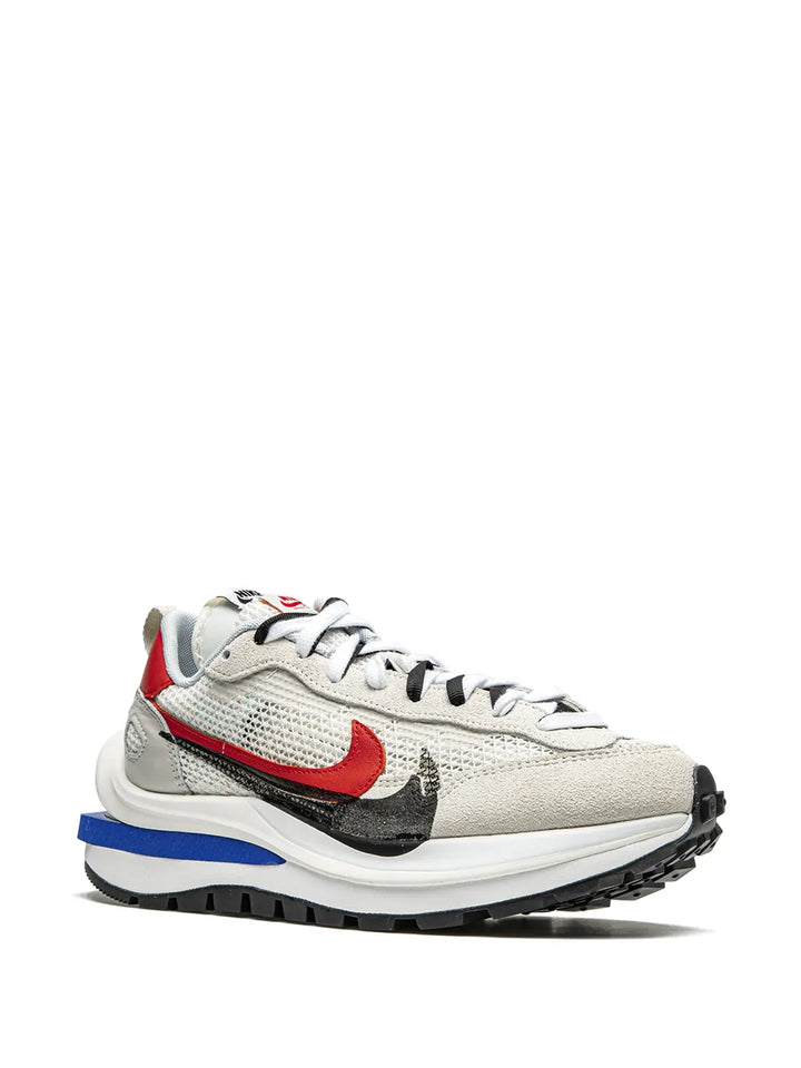 X Sacai Vaporwaffle Sport Fuchsia Sneakers
