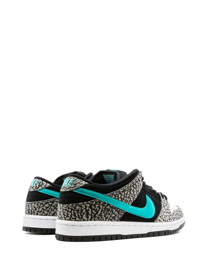 Sb Dunk Low Pro Elephant Sneakers
