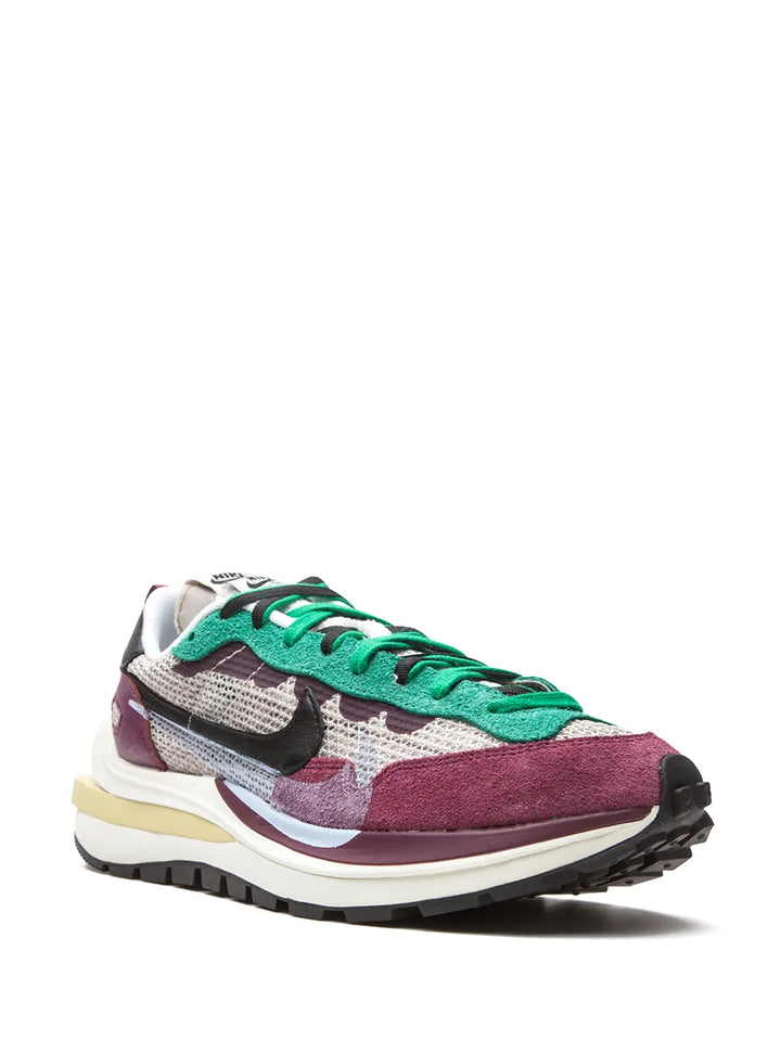 X Sacai Vaporwaffle Villain Red/Neptune Green Sneakers