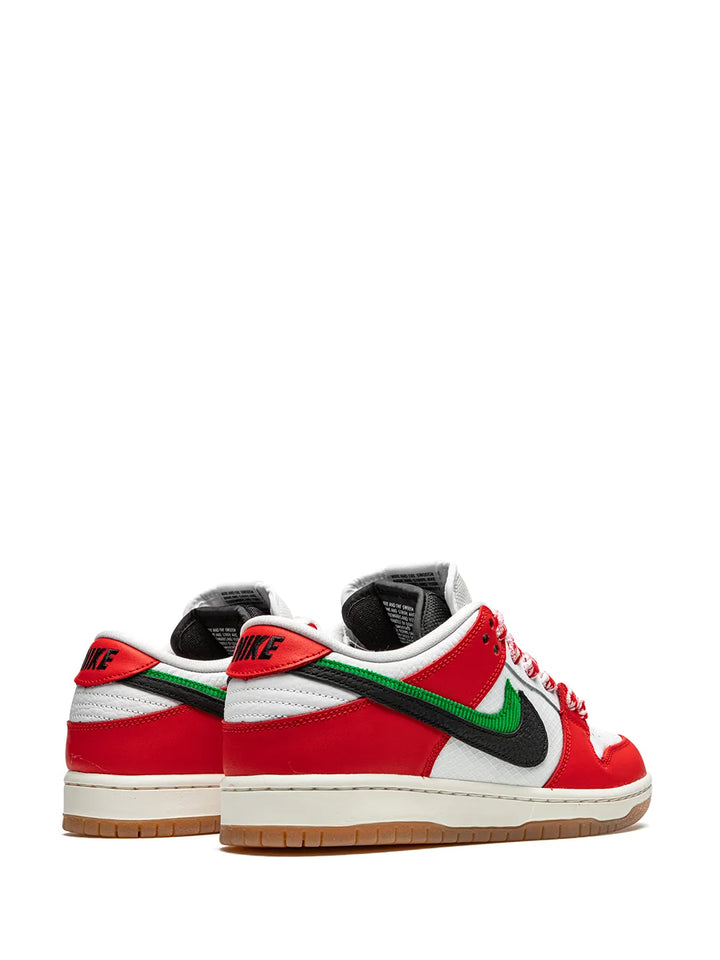X Frame Skate Sb Dunk Low Pro Qs Habibi Sneakers