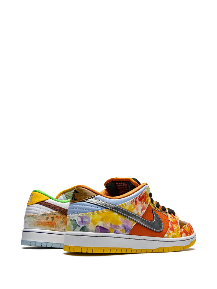 Sb Dunk Low Street Hawker Sneakers