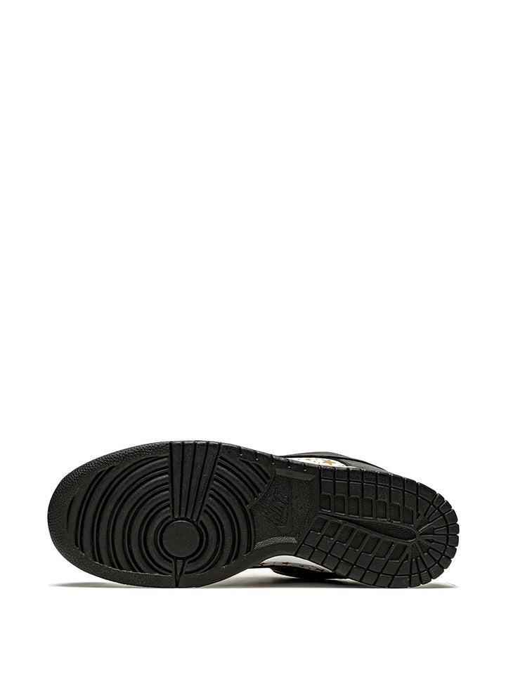 X Supreme Sb Dunk Low Stars/Black Sneakers