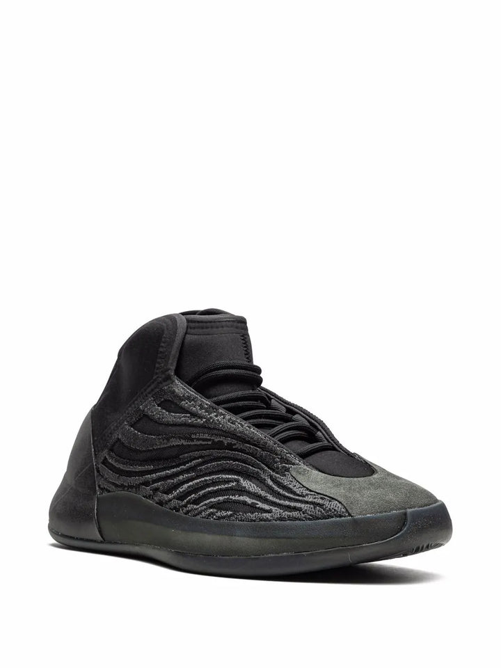 Yeezy Quantum Onyx Sneakers