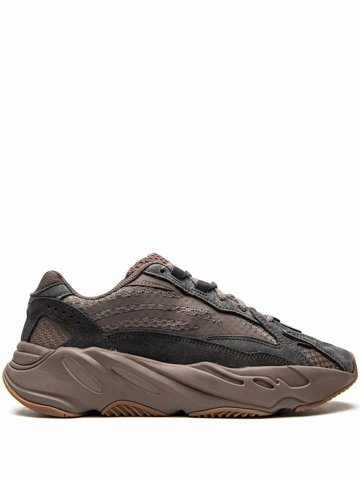Yeezy Boost 700 V2 Mauve Sneakers