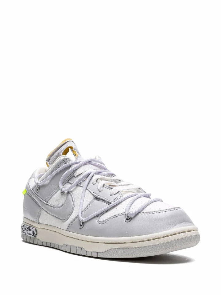 X Off-White Dunk Low Lot 49 Sneakers