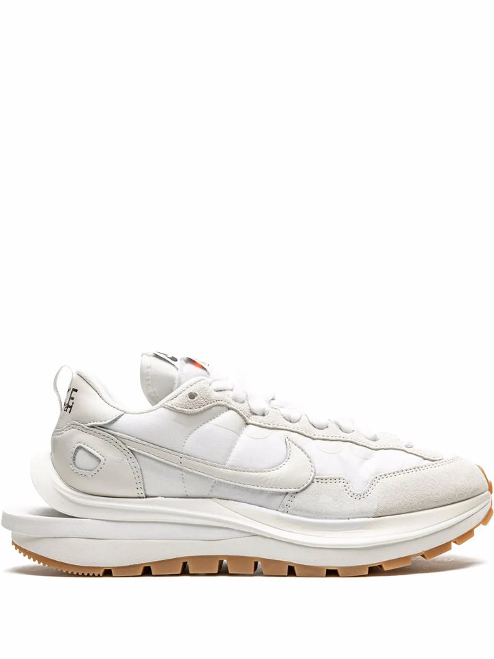X Sacai Vaporwaffle Sail Sneakers