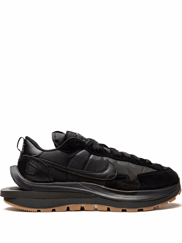 X Sacai Vaporwaffle Off Noir Sneakers