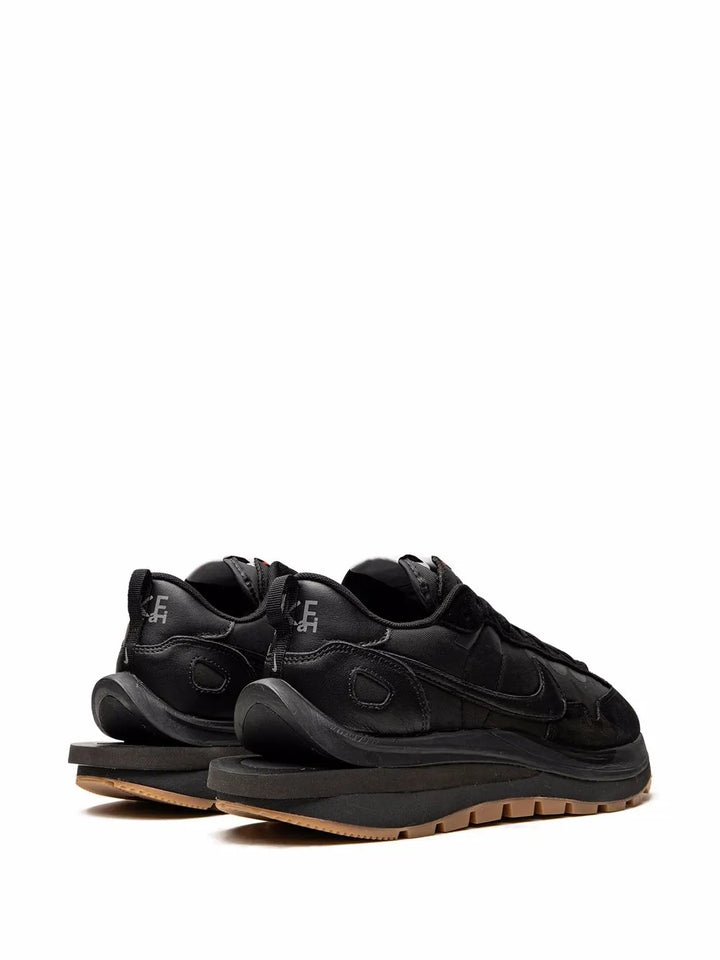 X Sacai Vaporwaffle Off Noir Sneakers