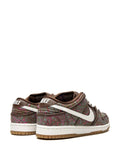 Sb Dunk Low Paisley Brown Sneakers