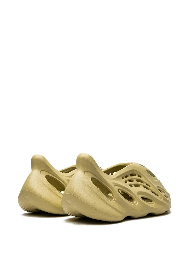 Yeezy Foam Runner Sulfur Sneakers