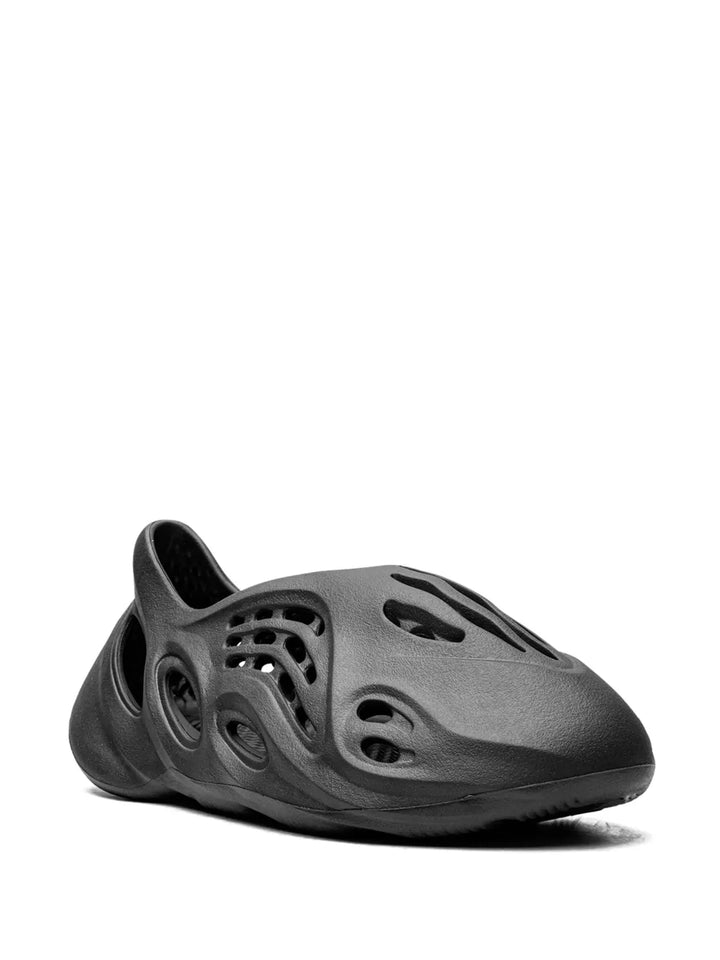 Yeezy Foam Runner Onyx Sneakers