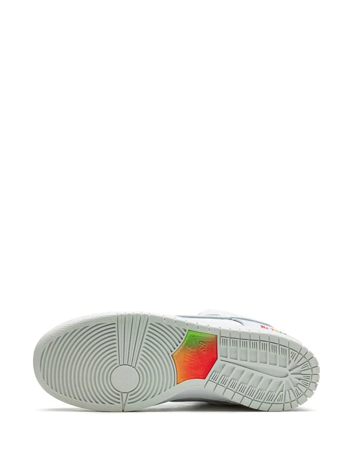 Sb Dunk Low Pro Be True Sneakers