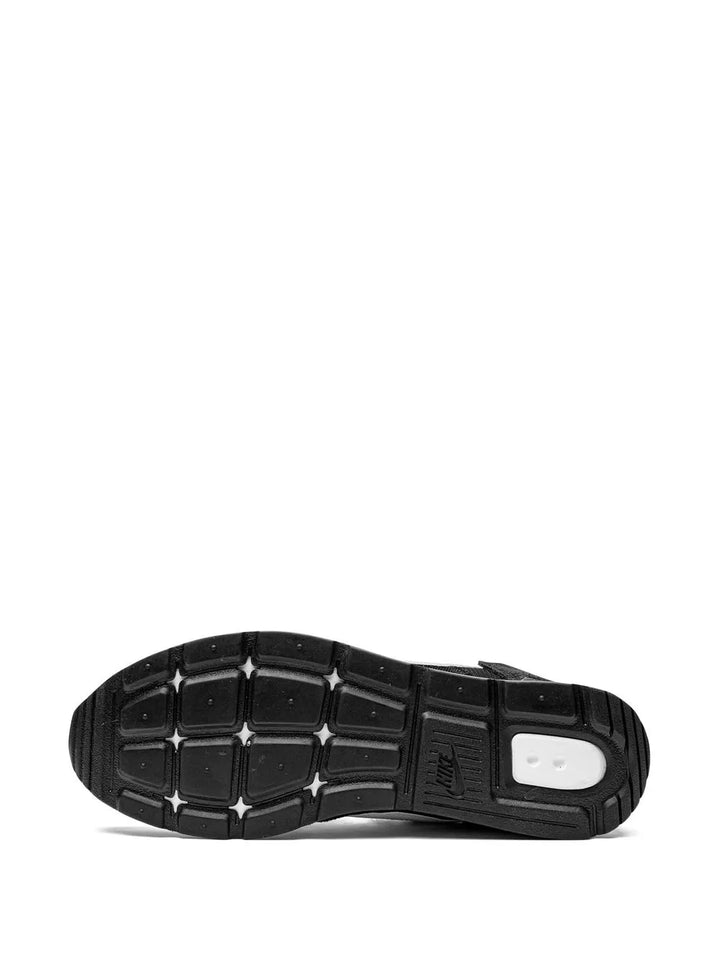 Venture Runner Low-Top Sneakers