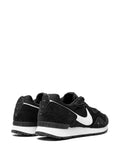 Venture Runner Low-Top Sneakers