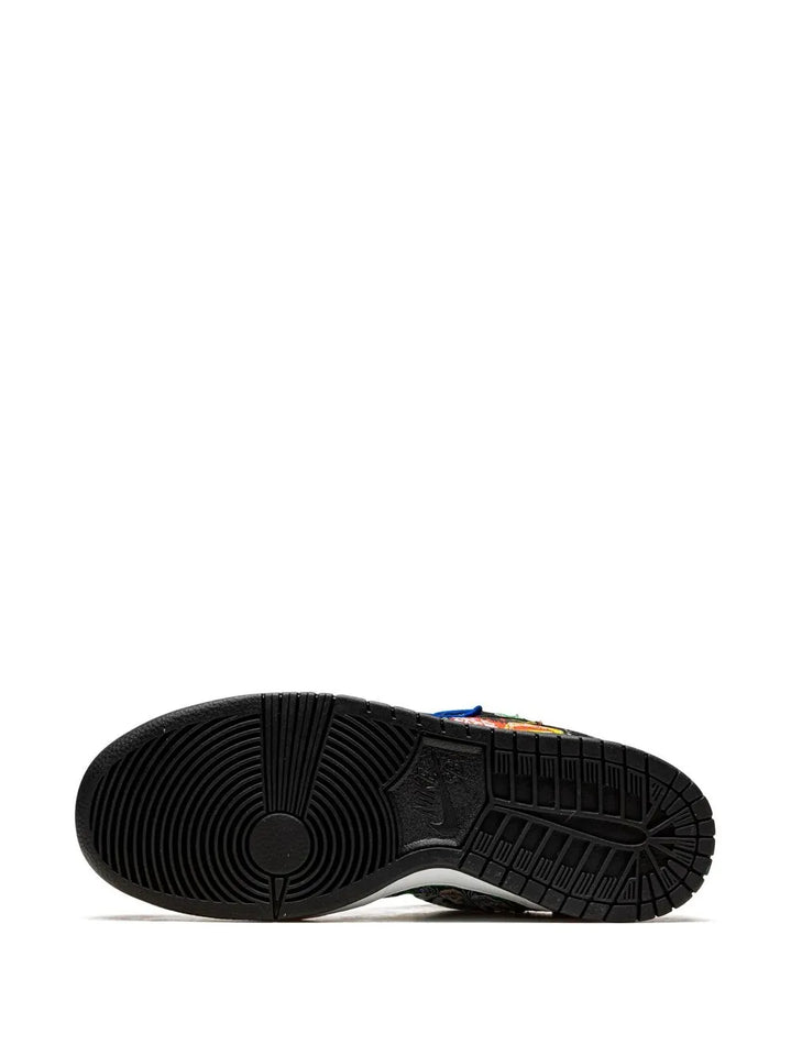 Sb Dunk Low Neckface Sneakers