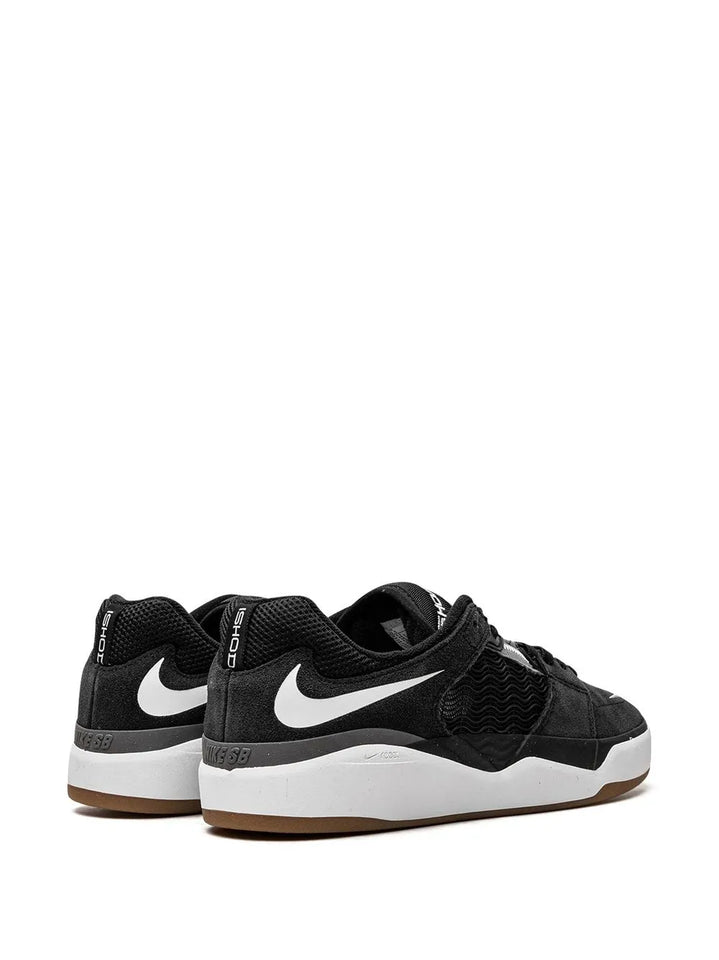 Sb Ishod Wair Black/White Sneakers