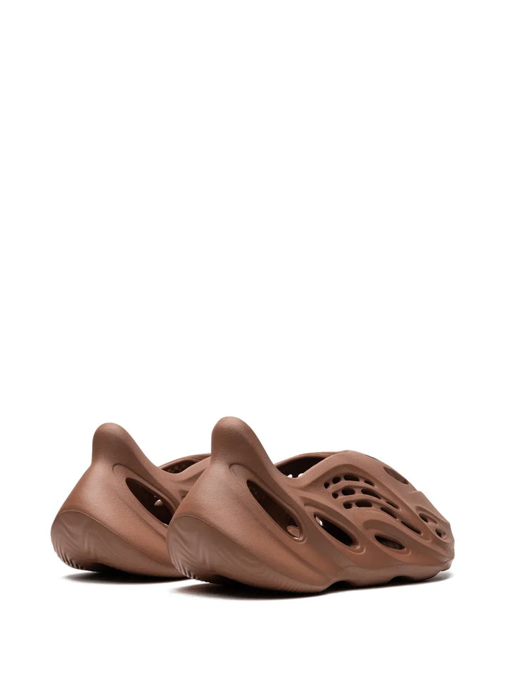 Yeezy Foam Runner Flax Sneakers