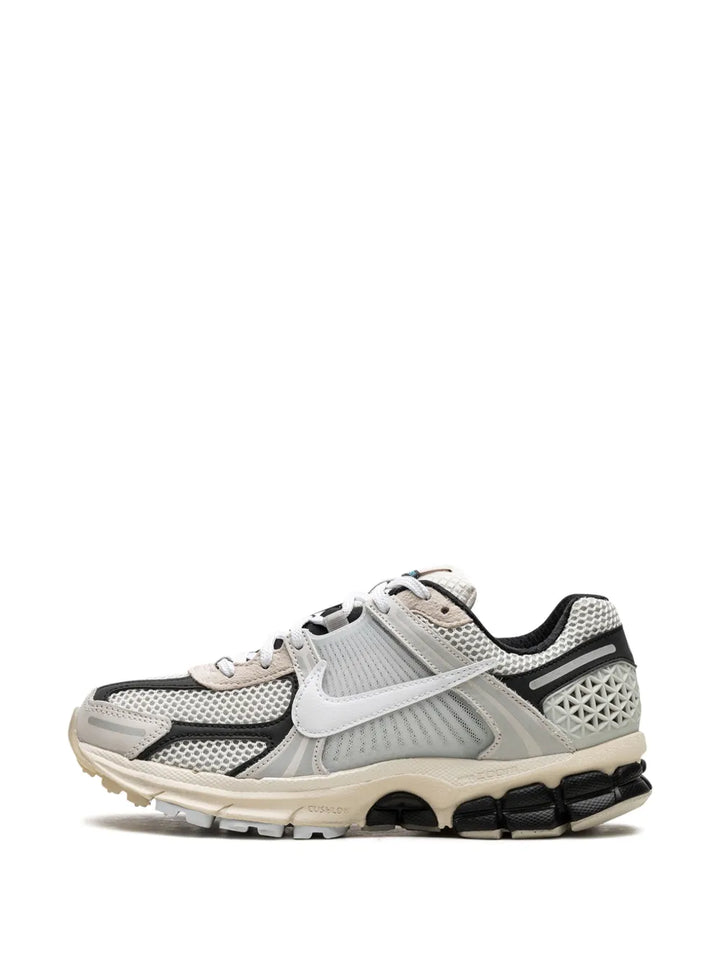 Zoom Vomero 5 Supersonic Sneakers