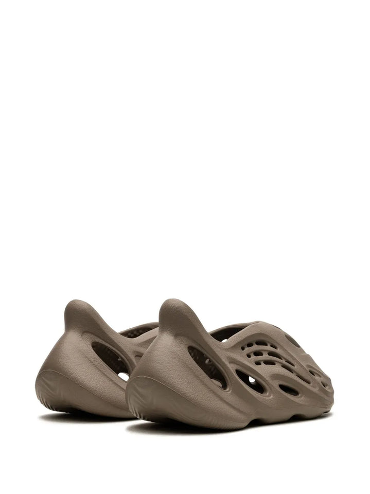 Yeezy Foam Runner Stone Taupe Sneakers