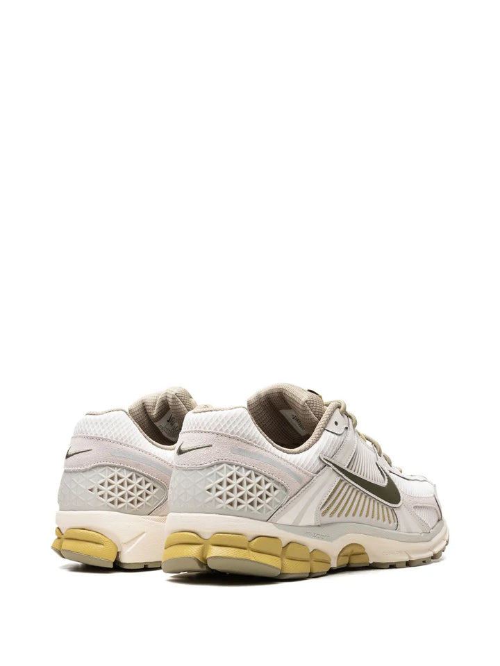 Zoom Vomero 5 Light Bone/Medium Olive Sneakers