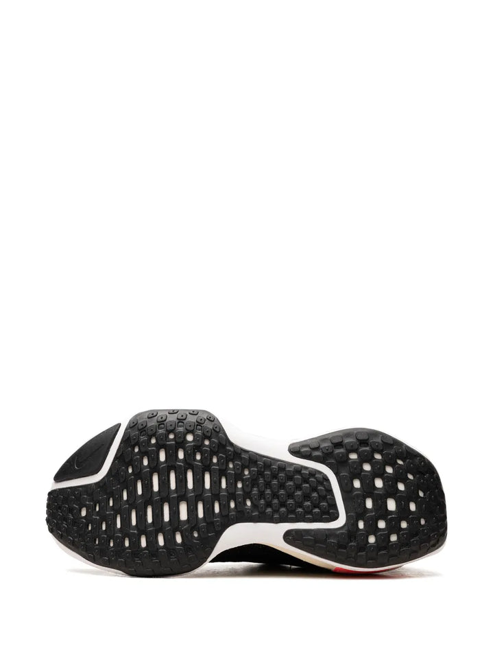 Zoomx Invincible Run Fk 3 Black/White Sneakers