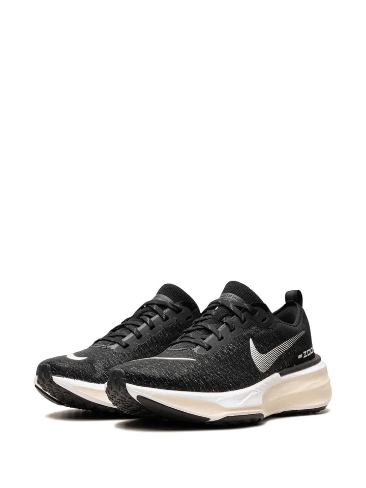 Zoomx Invincible Run Fk 3 Black/White Sneakers