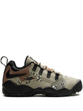 X Supreme Sb Darwin Low Khaki Sneakers