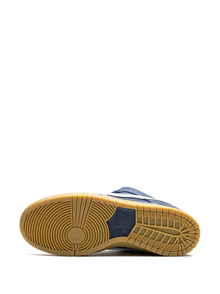 Sb Dunk Low Pro Navy Gum Sneakers