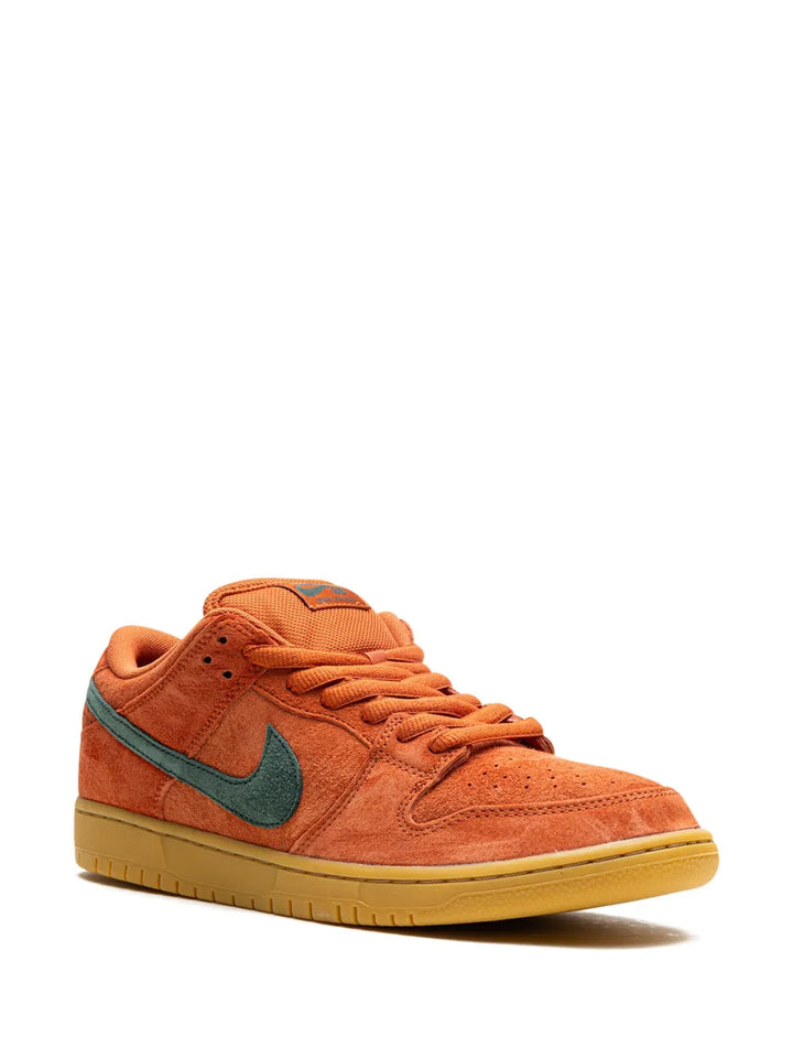 Sb Dunk Low Pro Burnt Sunrise Sneakers