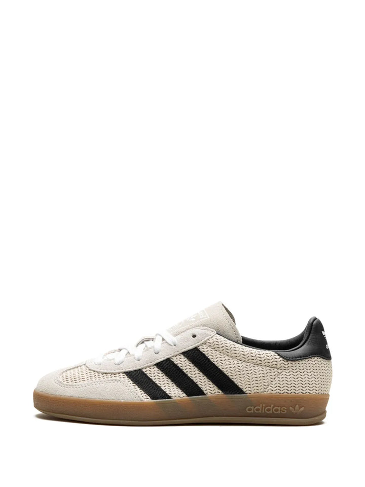Gazelle Indoor