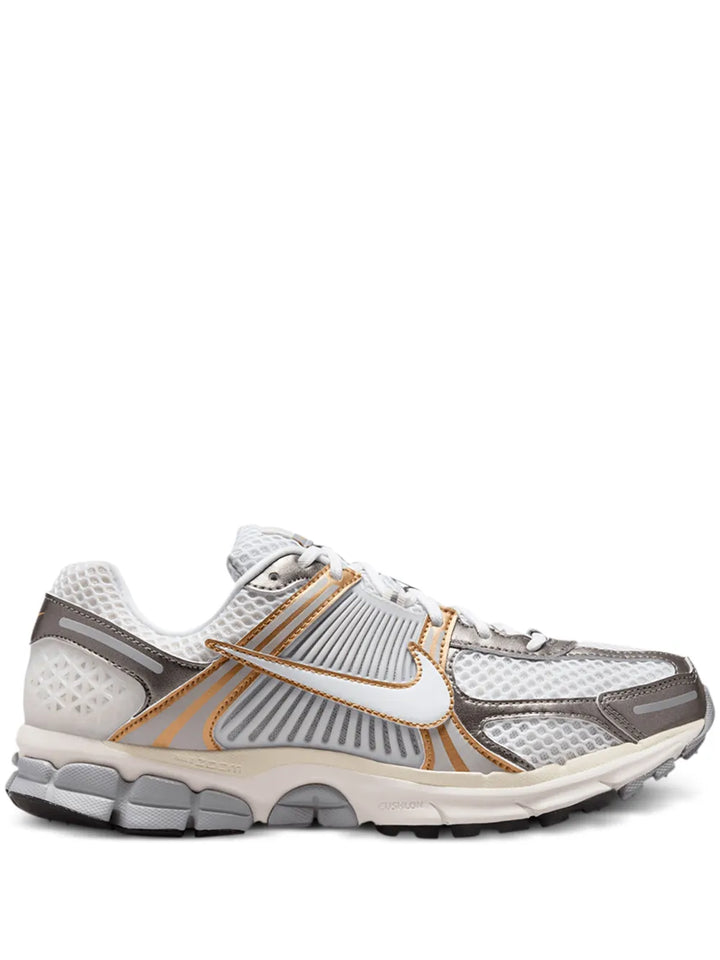 Zoom Vomero 5 Platinumtint/Metallic Gold Sneakers
