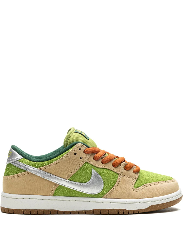Sb Dunk Low Escargot Sneakers