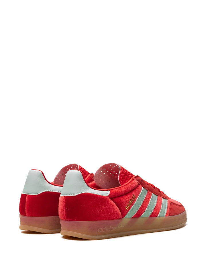 Gazelle Indoor