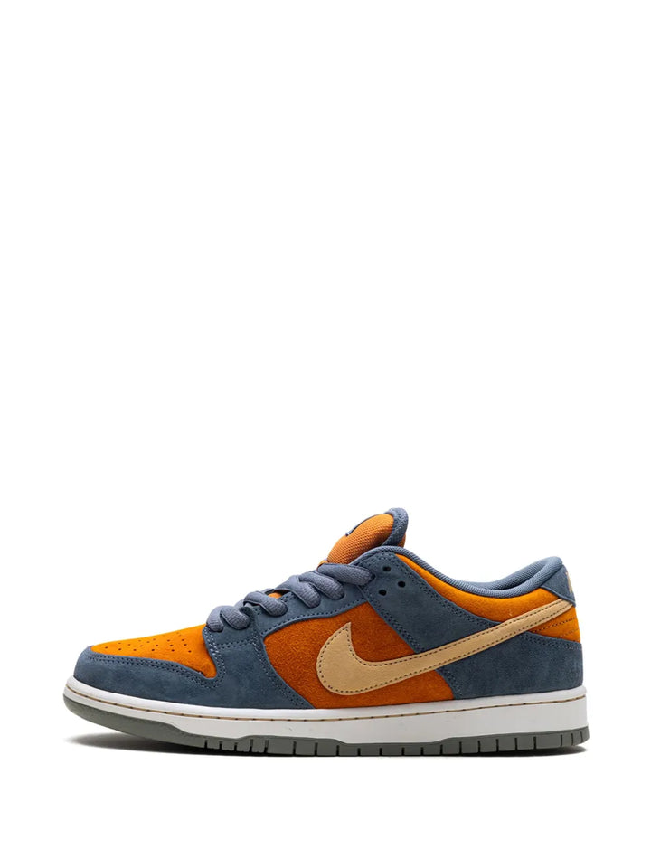 Sb Dunk Low Light Carbon/Monarch Sneakers