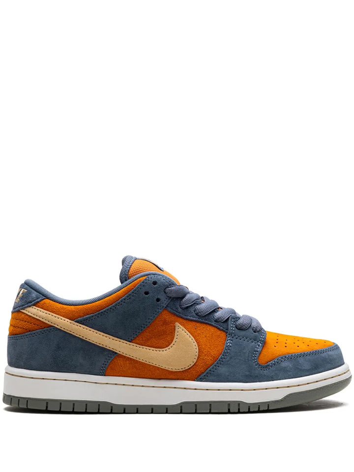 Sb Dunk Low Light Carbon/Monarch Sneakers
