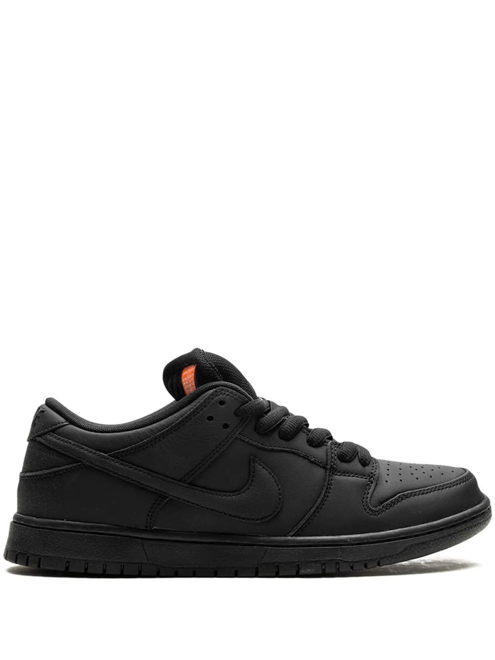 Sb Dunk Triple Black/Orange Sneakers