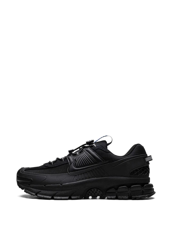 Zoom Vomero Roam Sneakers