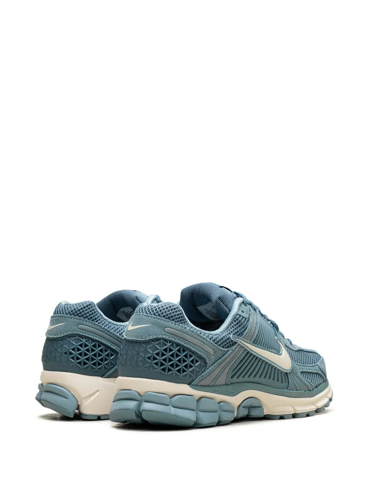 Zoom Vomero 5 Sneakers