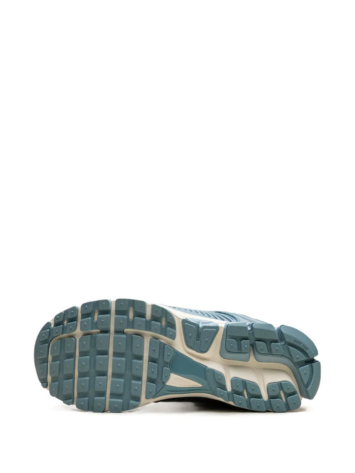 Zoom Vomero 5 Sneakers