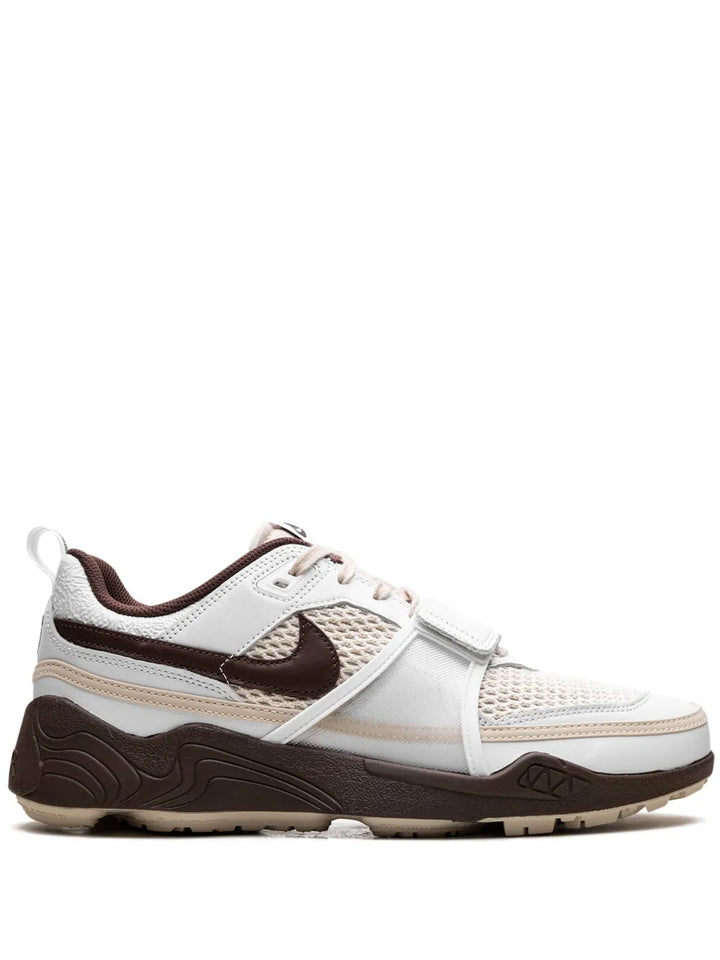 X Travis Scott Zoom Field Jaxx Sneakers