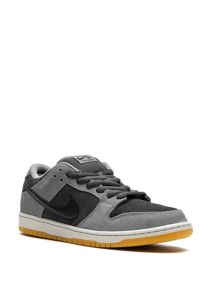 Sb Dunk Low Sneakers